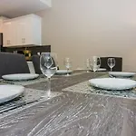 Adorable Apartment At Storey Lake Sl47314